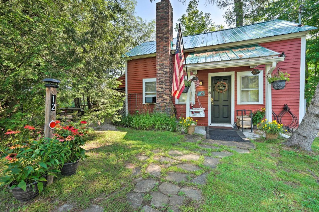Adirondack Mountains Cottage Near Gore Mountain! Warrensburg Kültér fotó